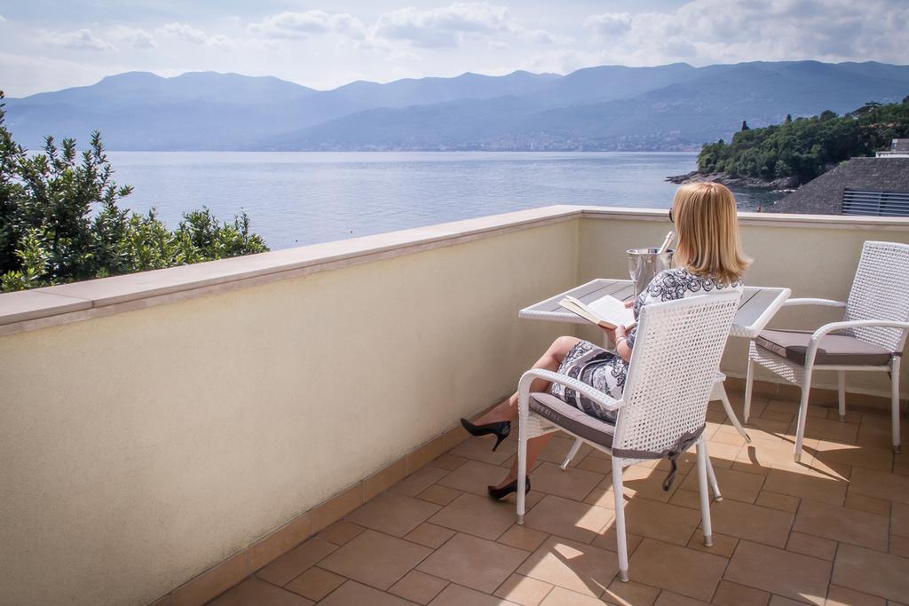 Apartments Villa Nora Rijeka Room photo