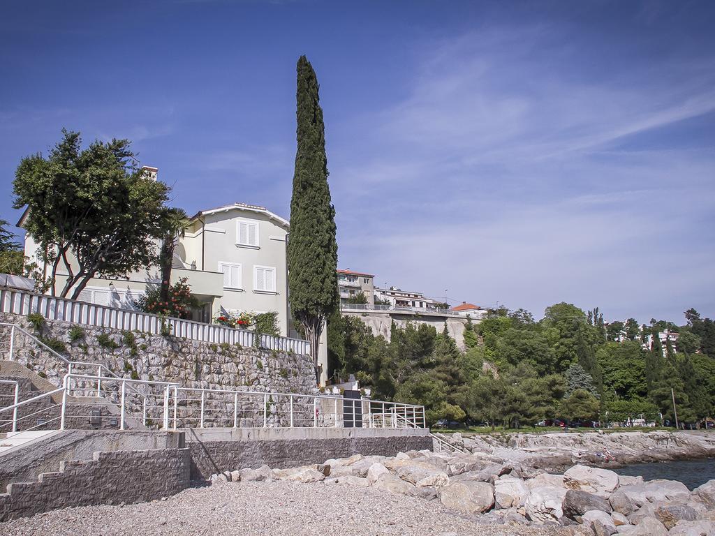 Apartments Villa Nora Rijeka Exterior photo