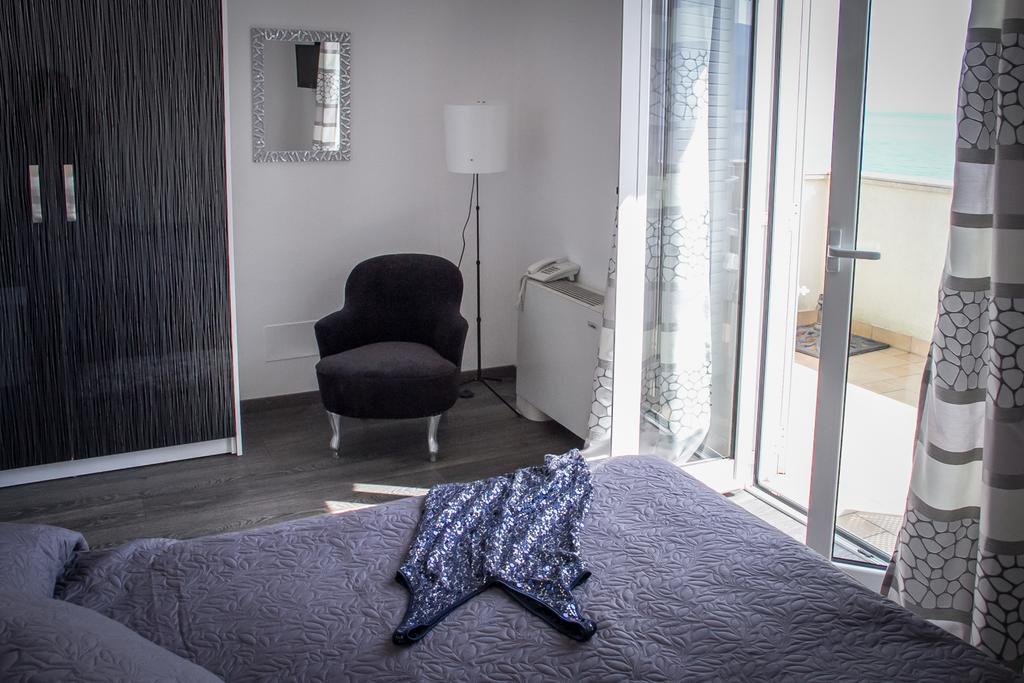 Apartments Villa Nora Rijeka Room photo