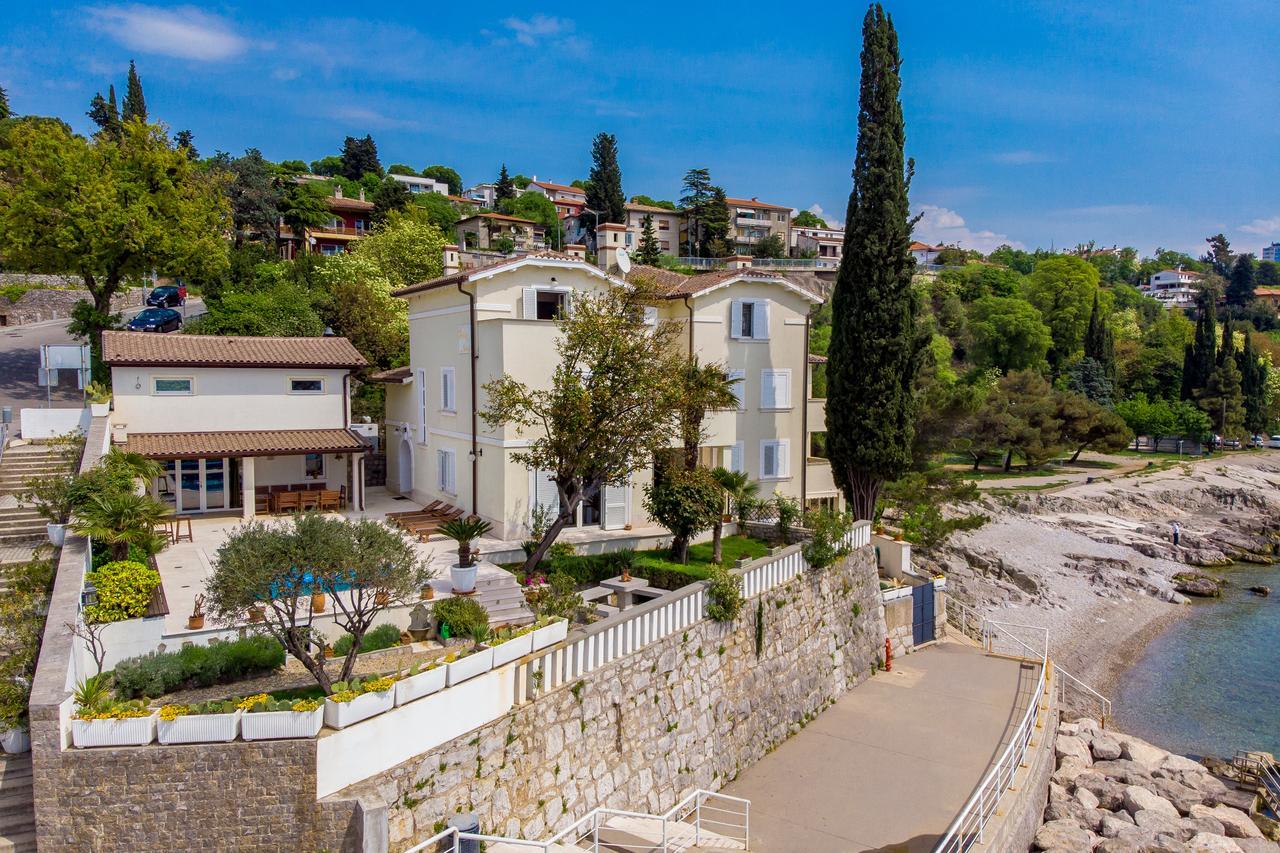 Apartments Villa Nora Rijeka Exterior photo