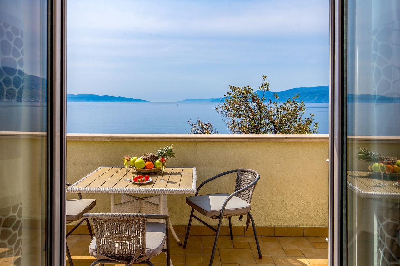 Apartments Villa Nora Rijeka Exterior photo