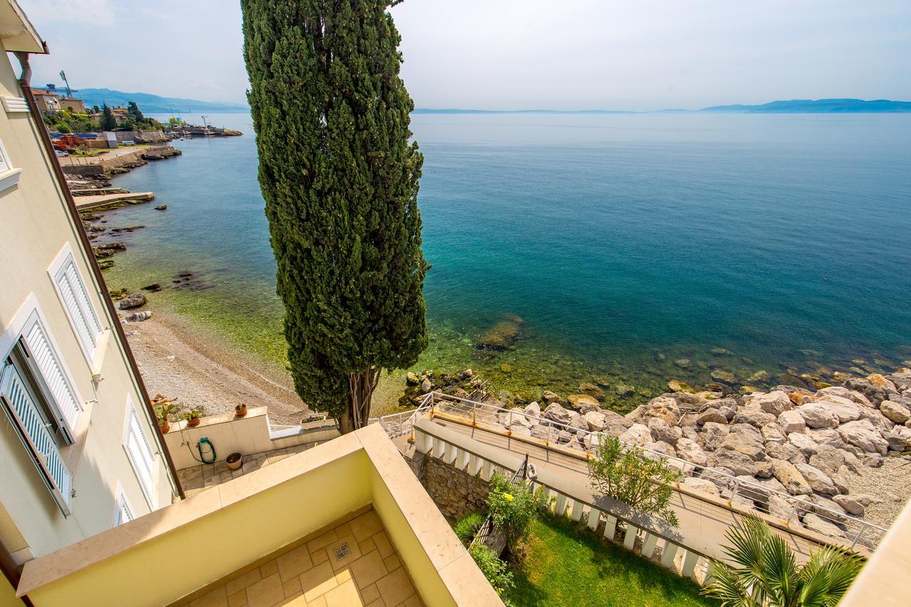 Apartments Villa Nora Rijeka Exterior photo